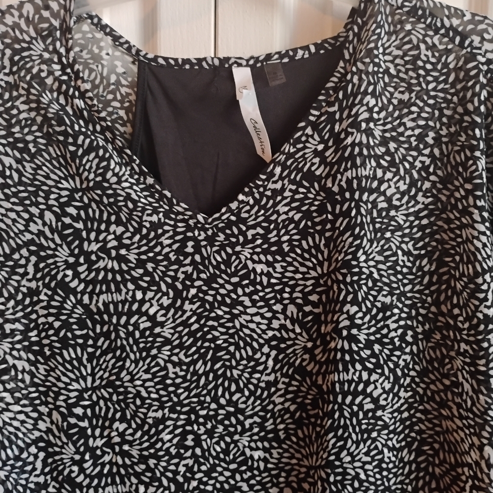 NY Collection Monochrome Patterned Blouse - Picture 7 of 11